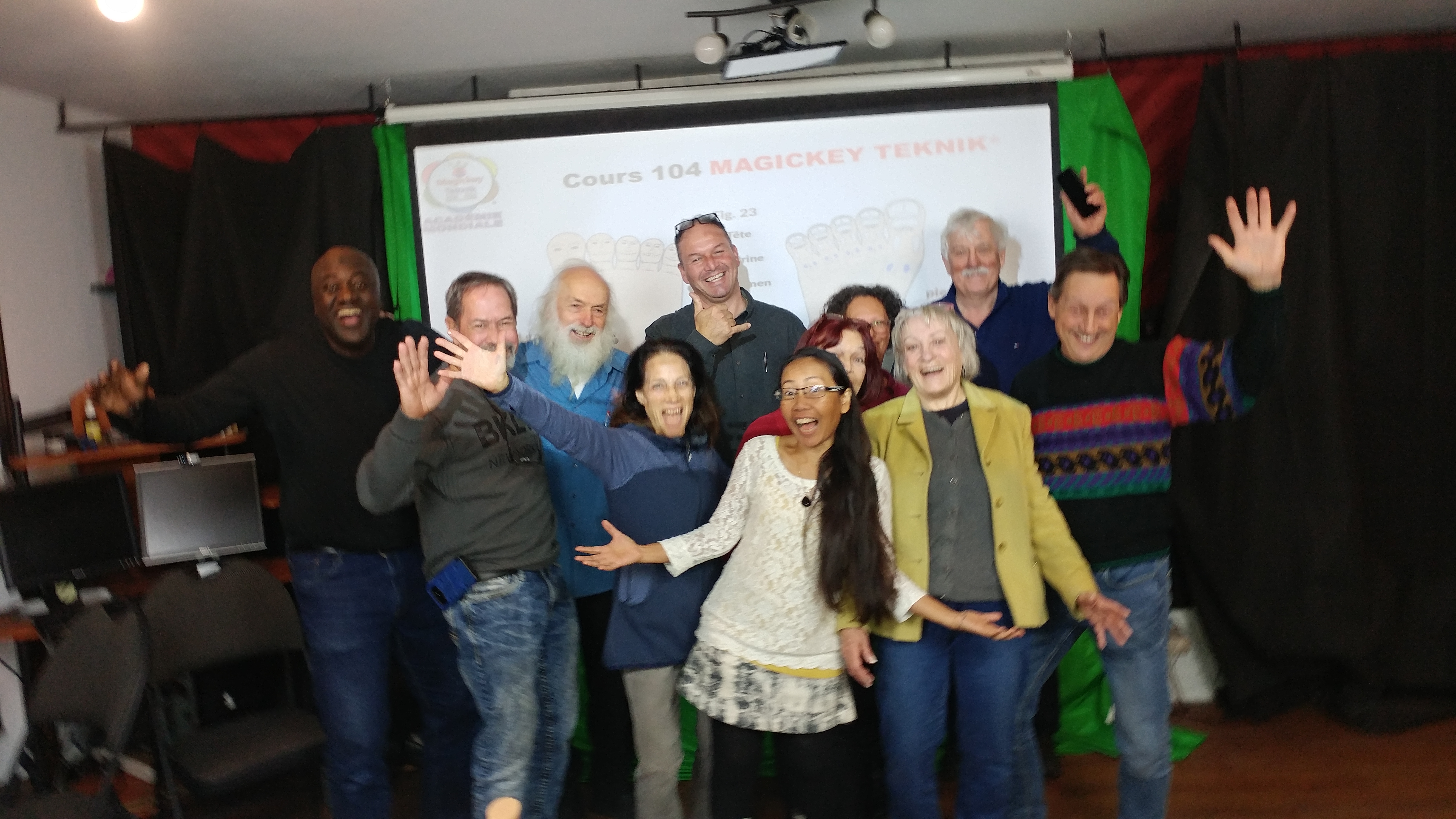 Le Réseau Magickey présente Interview dans le Monde de la Magickey Teknik® avec Aruna et Arunda